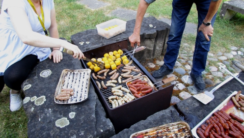 Grillabend im Garten vom Betreuten Wohnen